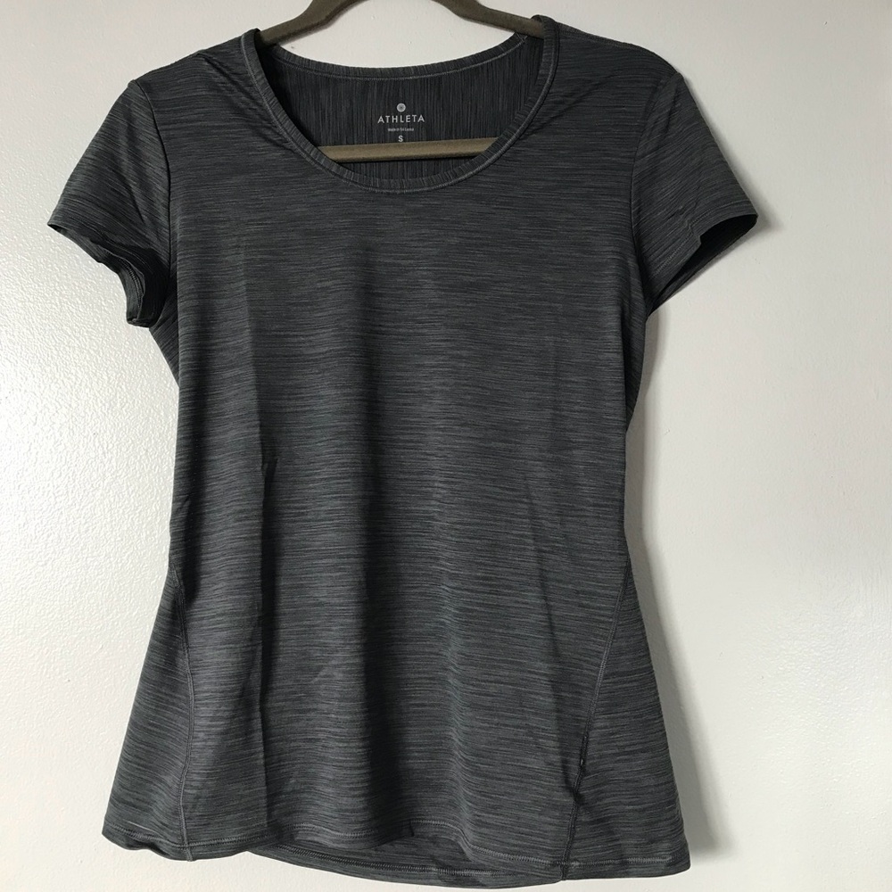 EUC Athleta Woman’s athletic top